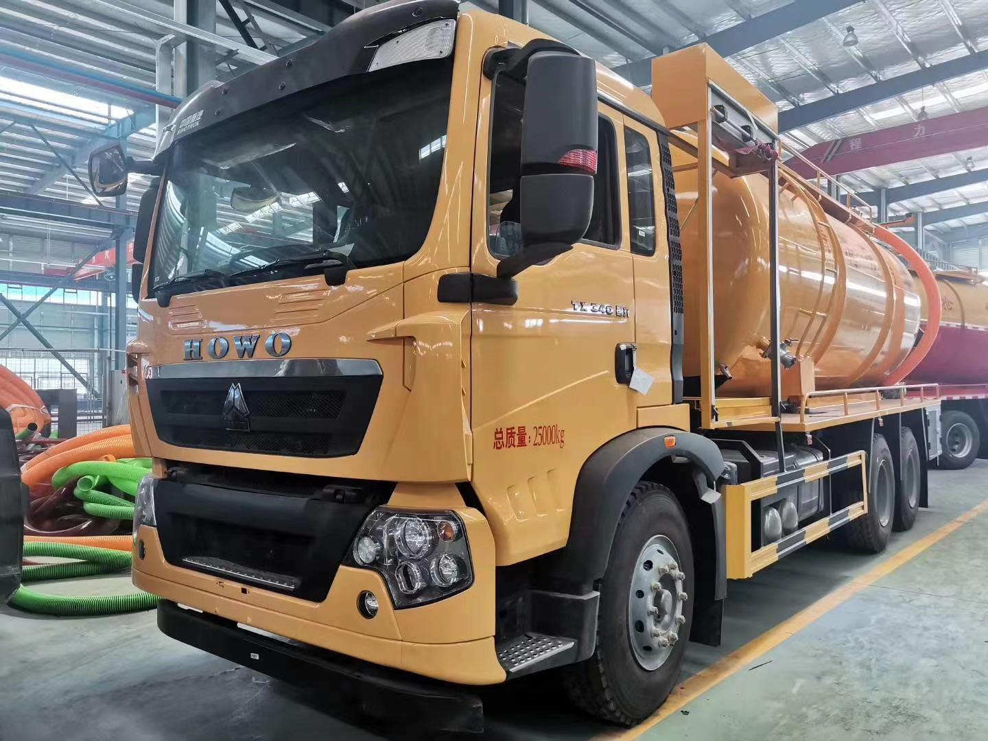 新品出征：重汽??沃豪??TX清洗吸污車(chē)，清洗吸污兩不誤