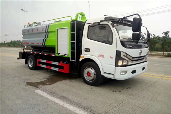 開清洗吸污車，做卑微打工人，做自己人生的奮斗者