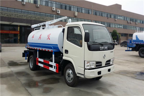 科學新農村，普及推廣凱馬小型吸糞車，養豬養雞的樂了！