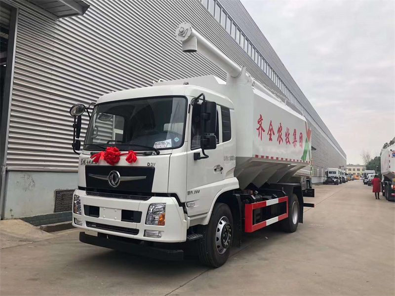 國(guó)六東風(fēng)10噸散裝飼料車(chē)