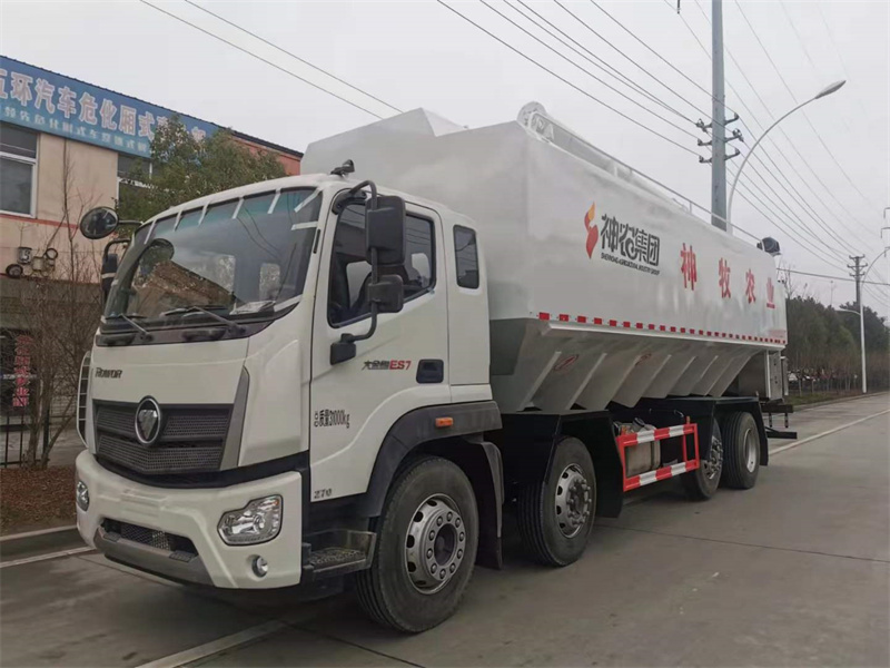福田瑞沃四軸散裝飼料車(chē)