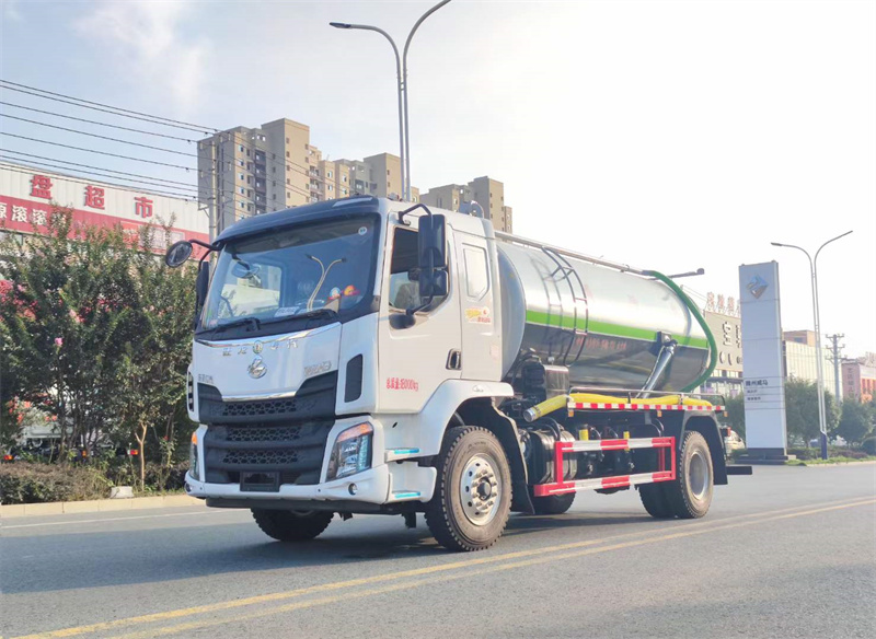 東風(fēng)柳汽13方吸污車(chē)