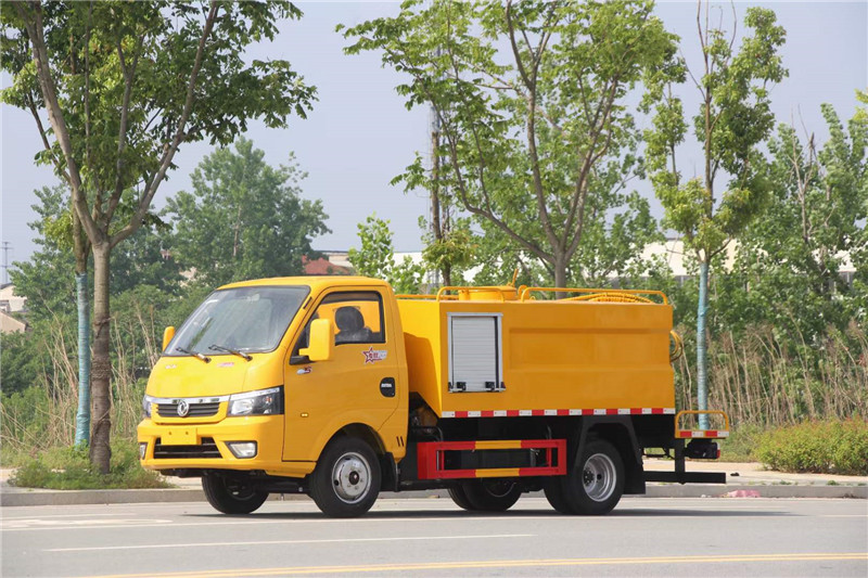 藍(lán)牌地下室化糞池清理疏通車(chē)