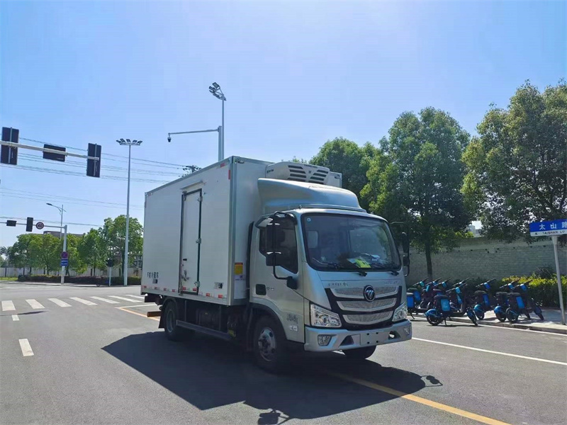 福田歐馬可4.2米冷藏車(chē)