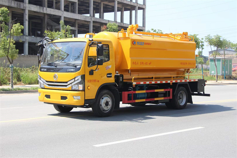 5方程力東風(fēng)清洗吸污車(chē)