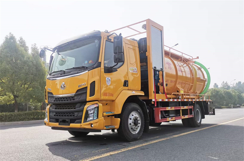 15方程力東風(fēng)市政搶修車(chē)